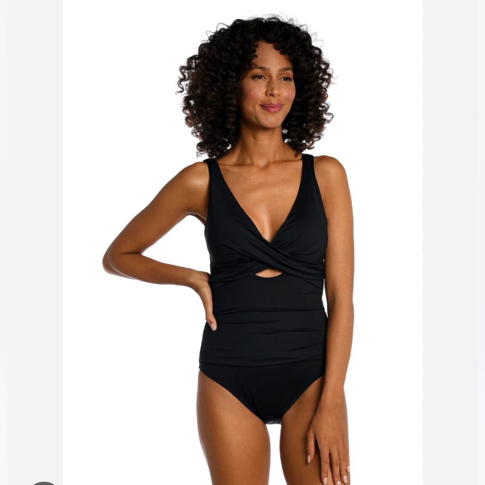La blanca Island goddess cross front keyhole one piece swimsuit
